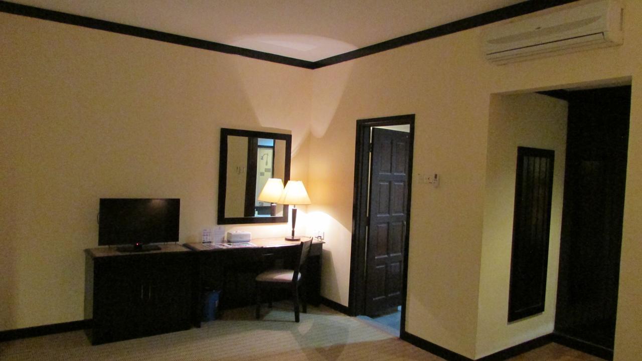 Felda Residence Hot Springs Sungkai Exterior photo